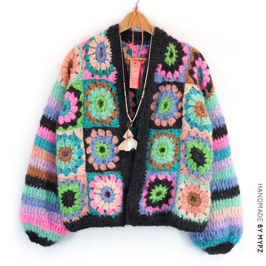 Kit de ganchillo - MYPZ Dreamy Granny cárdigan bomber cuadrado Off White (ENG-NL-ES)