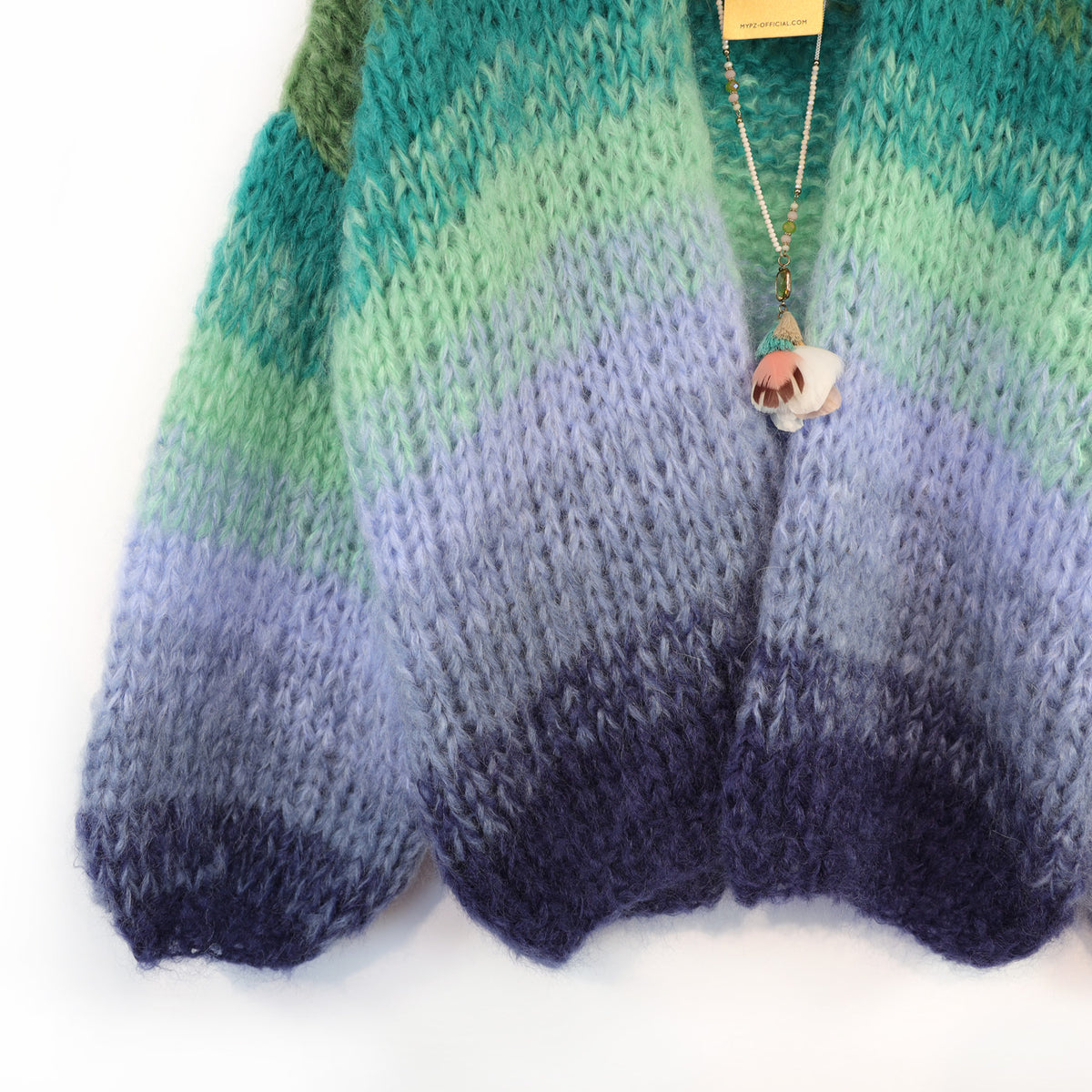 Kit de tejido – Cárdigan de mohair grueso MYPZ Mystic Lagoon n.º 15 (ENG-DE-NL-ES-FR-IT-DA-SV-NO)