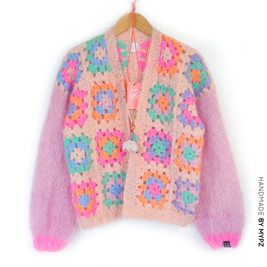 Kit de ganchillo - MYPZ Dreamy Granny cárdigan bomber cuadrado Off White (ENG-NL-ES)