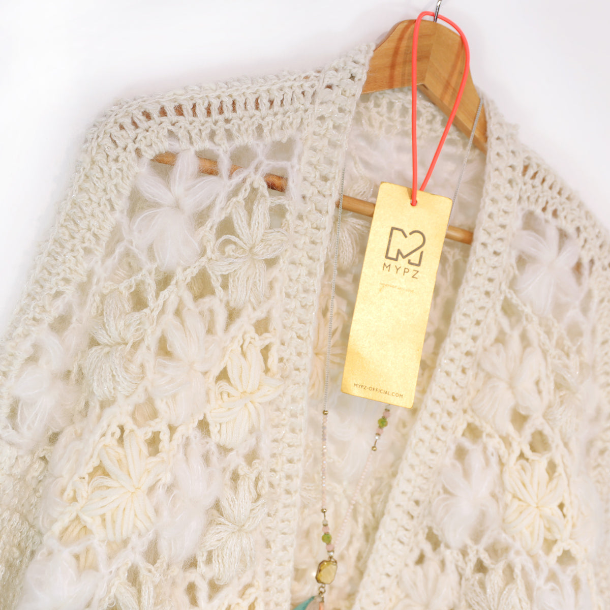 Crochet kit - MYPZ Short bomber cardigan Wildflower Off White (ENG-DE-NL-ES-FR-IT-DA-SV-NO)