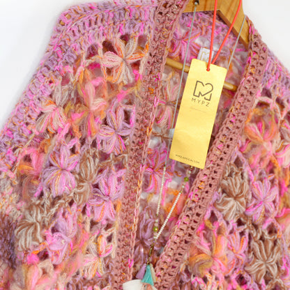 Kit de ganchillo - Cárdigan corto de flores silvestres MYPZ Pecan (ENG-DE-NL-ES-FR-IT-DA-SV-NO)