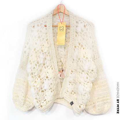 Crochet kit - MYPZ Short bomber cardigan Wildflower Off White (ENG-DE-NL-ES-FR-IT-DA-SV-NO)
