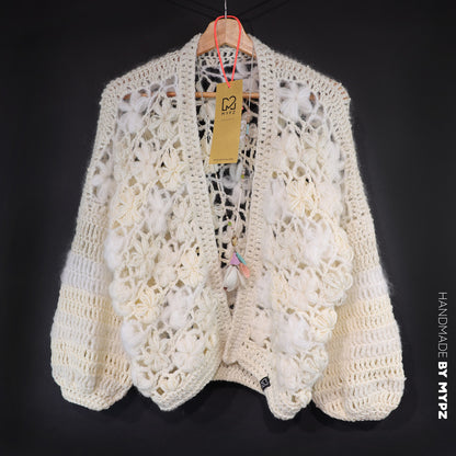 Crochet kit - MYPZ Short bomber cardigan Wildflower Off White (ENG-DE-NL-ES-FR-IT-DA-SV-NO)