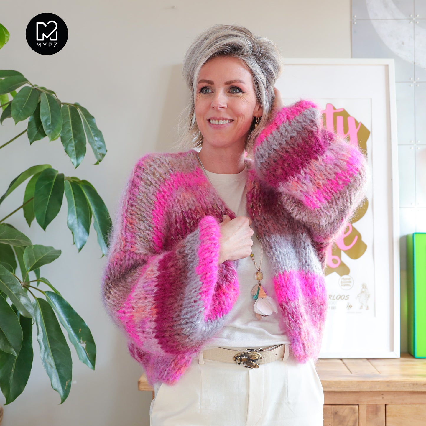 MYPZ Short Chunky Mohair Cardigan Valentine