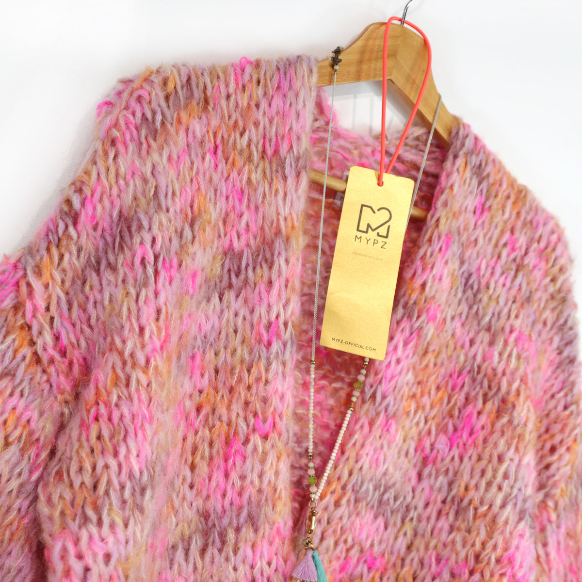 Patrón de punto - Cárdigan corto de punto grueso de alpaca y mohair MYPZ Pecan Dream n.º 15 (ENG-DE-NL-ES-FR-IT-DA-SV-NO)