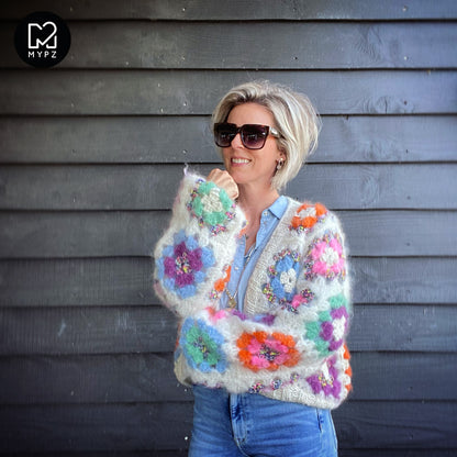 Kit de ganchillo - MYPZ Dreamy Granny cárdigan bomber cuadrado Off White (ENG-NL-ES)